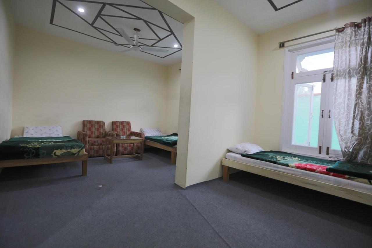 Hunza City Hotel Karimabad  Extérieur photo